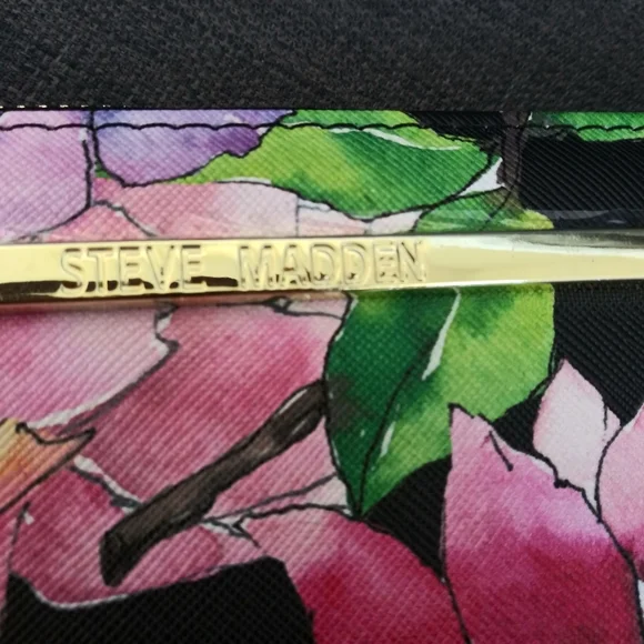 NWT STEVE MADDEN WRISTLET WALLET CASE ORGANIZER - Picture 2 of 9